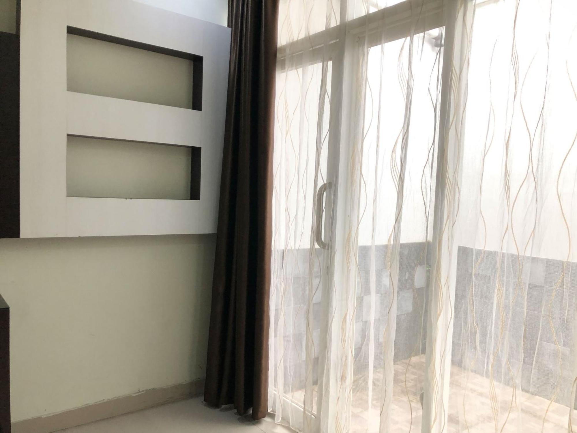 Reddooz Plus At Ininnawa Homestay Syariah Palu Exterior photo